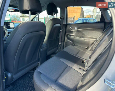 Сірий Хендай Kona, об'ємом двигуна 0 л та пробігом 25 тис. км за 21200 $, фото 17 на Automoto.ua