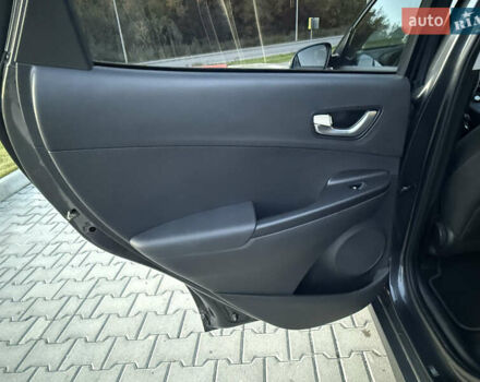 Серый Хендай Kona, объемом двигателя 0 л и пробегом 20 тыс. км за 16900 $, фото 22 на Automoto.ua