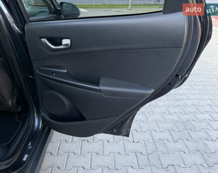 Серый Хендай Kona, объемом двигателя 0 л и пробегом 20 тыс. км за 16900 $, фото 24 на Automoto.ua