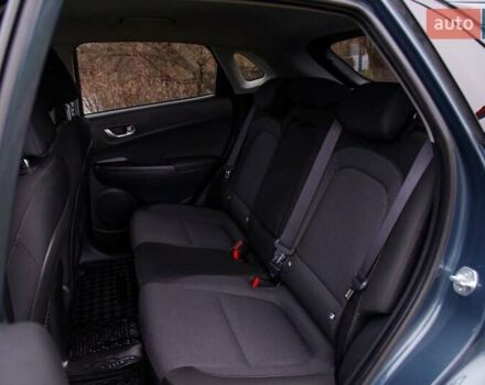 Серый Хендай Kona, объемом двигателя 0 л и пробегом 47 тыс. км за 17950 $, фото 77 на Automoto.ua