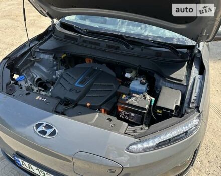 Серый Хендай Kona, объемом двигателя 0 л и пробегом 20 тыс. км за 19900 $, фото 11 на Automoto.ua