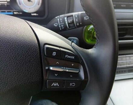 Серый Хендай Kona, объемом двигателя 0 л и пробегом 17 тыс. км за 18000 $, фото 16 на Automoto.ua