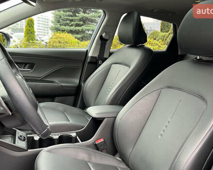 Сірий Хендай Kona, об'ємом двигуна 0 л та пробігом 3 тис. км за 27500 $, фото 8 на Automoto.ua