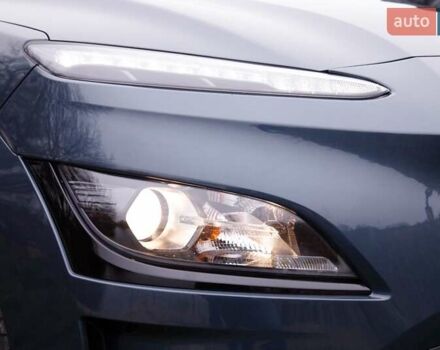 Серый Хендай Kona, объемом двигателя 0 л и пробегом 47 тыс. км за 17950 $, фото 32 на Automoto.ua