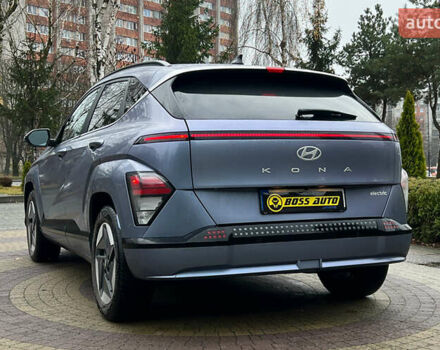Сірий Хендай Kona, об'ємом двигуна 0 л та пробігом 3 тис. км за 27500 $, фото 4 на Automoto.ua