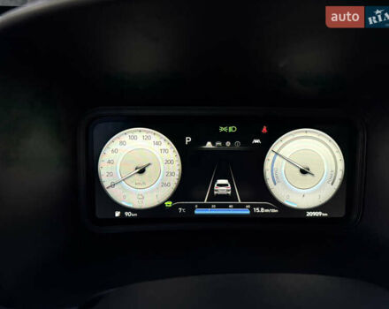 Серый Хендай Kona, объемом двигателя 0 л и пробегом 20 тыс. км за 16900 $, фото 25 на Automoto.ua