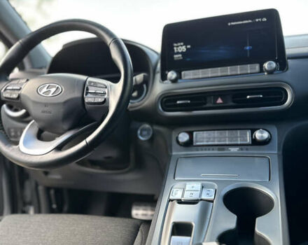 Хендай Kona 2023 у Коломые на Automoto.ua Сірий Хендай Kona, об'ємом двигуна 0 л та пробігом 18 тис. км за 20900 $, фото 13 на Automoto.ua