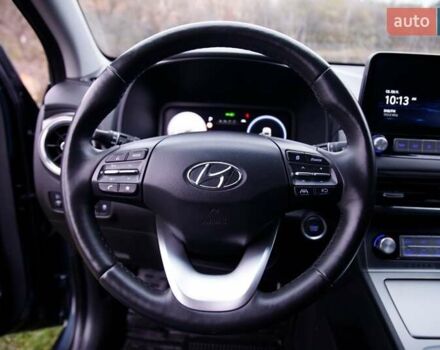 Серый Хендай Kona, объемом двигателя 0 л и пробегом 47 тыс. км за 17950 $, фото 53 на Automoto.ua