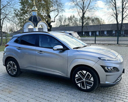 Хендай Kona 2023 у Коломые на Automoto.ua Сірий Хендай Kona, об'ємом двигуна 0 л та пробігом 18 тис. км за 20900 $, фото 4 на Automoto.ua