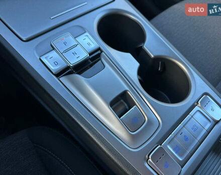 Сірий Хендай Kona, об'ємом двигуна 0 л та пробігом 25 тис. км за 21200 $, фото 11 на Automoto.ua