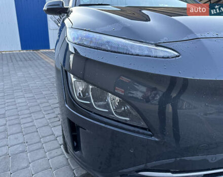 Сірий Хендай Kona, об'ємом двигуна 0 л та пробігом 38 тис. км за 20800 $, фото 9 на Automoto.ua