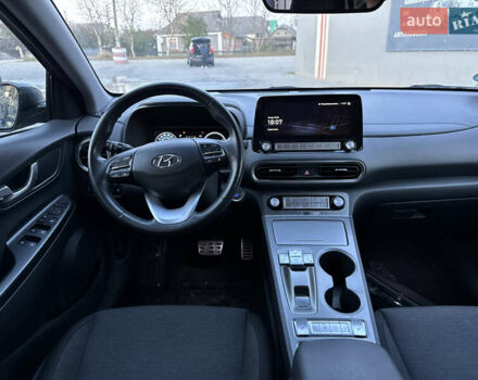 Сірий Хендай Kona, об'ємом двигуна 0 л та пробігом 38 тис. км за 20800 $, фото 14 на Automoto.ua