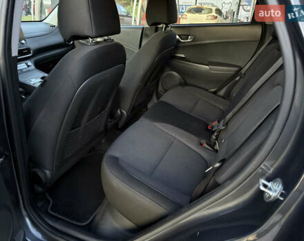 Серый Хендай Kona, объемом двигателя 0 л и пробегом 20 тыс. км за 16900 $, фото 20 на Automoto.ua