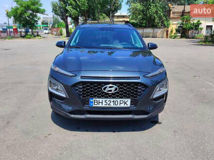Серый Хендай Kona, объемом двигателя 2 л и пробегом 90 тыс. км за 16500 $, фото 1 на Automoto.ua
