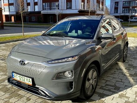 Сірий Хендай Kona, об'ємом двигуна 0 л та пробігом 115 тис. км за 20000 $, фото 1 на Automoto.ua