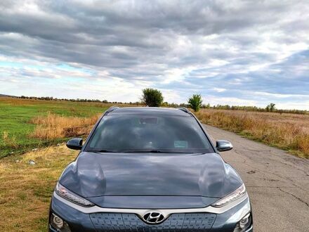 Хендай Kona 2018 в Павлограде на Automoto.ua Серый Хендай Kona, объемом двигателя 0 л и пробегом 109 тыс. км за 17500 $, фото 1 на Automoto.ua