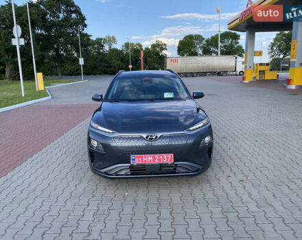 Серый Хендай Kona, объемом двигателя 0 л и пробегом 119 тыс. км за 15800 $, фото 1 на Automoto.ua