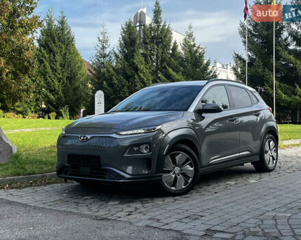 Серый Хендай Kona, объемом двигателя 0 л и пробегом 92 тыс. км за 18500 $, фото 1 на Automoto.ua
