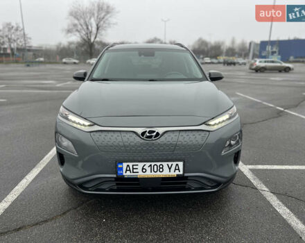 Серый Хендай Kona, объемом двигателя 0 л и пробегом 131 тыс. км за 16500 $, фото 1 на Automoto.ua