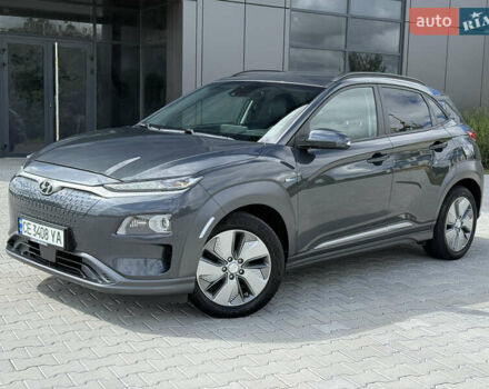 Серый Хендай Kona, объемом двигателя 0 л и пробегом 79 тыс. км за 17200 $, фото 1 на Automoto.ua
