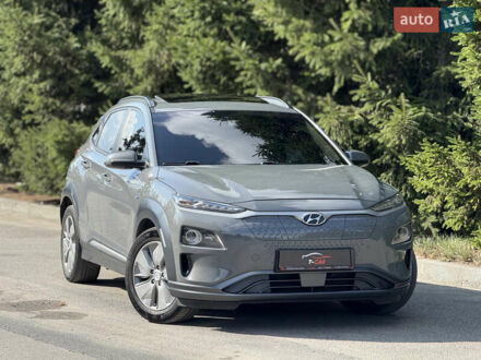 Серый Хендай Kona, объемом двигателя 0 л и пробегом 170 тыс. км за 16500 $, фото 1 на Automoto.ua
