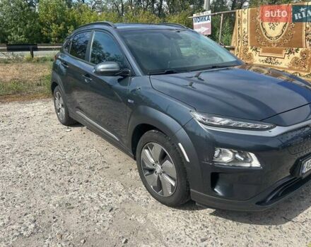 Серый Хендай Kona, объемом двигателя 0 л и пробегом 85 тыс. км за 18700 $, фото 1 на Automoto.ua