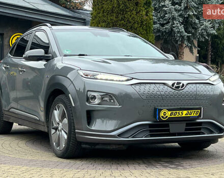 Серый Хендай Kona, объемом двигателя 0 л и пробегом 164 тыс. км за 16999 $, фото 1 на Automoto.ua