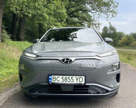 Серый Хендай Kona, объемом двигателя 0 л и пробегом 109 тыс. км за 17000 $, фото 1 на Automoto.ua