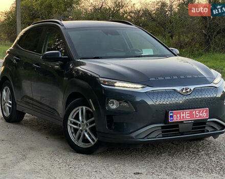Серый Хендай Kona, объемом двигателя 0 л и пробегом 76 тыс. км за 16800 $, фото 1 на Automoto.ua