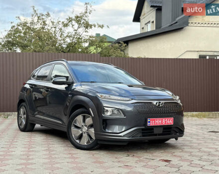 Сірий Хендай Kona, об'ємом двигуна 0 л та пробігом 65 тис. км за 16399 $, фото 1 на Automoto.ua