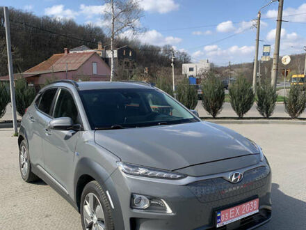 Сірий Хендай Kona, об'ємом двигуна 0 л та пробігом 82 тис. км за 16900 $, фото 1 на Automoto.ua