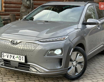 Серый Хендай Kona, объемом двигателя 0 л и пробегом 126 тыс. км за 17300 $, фото 1 на Automoto.ua