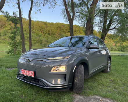 Сірий Хендай Kona, об'ємом двигуна 0 л та пробігом 29 тис. км за 17400 $, фото 1 на Automoto.ua