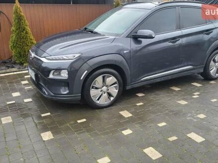 Сірий Хендай Kona, об'ємом двигуна 0 л та пробігом 121 тис. км за 17800 $, фото 1 на Automoto.ua