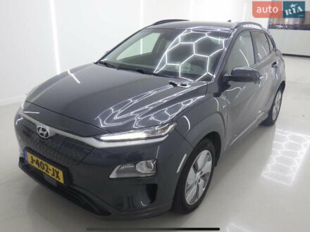 Сірий Хендай Kona, об'ємом двигуна 0 л та пробігом 78 тис. км за 18300 $, фото 1 на Automoto.ua