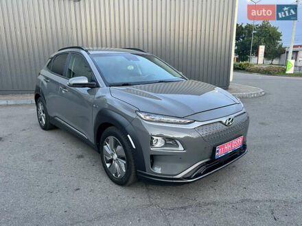 Хендай Kona 2020 в Киеве на Automoto.ua Серый Хендай Kona, объемом двигателя 0 л и пробегом 79 тыс. км за 17499 $, фото 1 на Automoto.ua