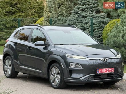 Серый Хендай Kona, объемом двигателя 0 л и пробегом 81 тыс. км за 17200 $, фото 1 на Automoto.ua