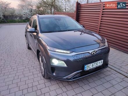 Хендай Kona 2020 у Львові на Automoto.ua Сірий Хендай Kona, об'ємом двигуна 0 л та пробігом 63 тис. км за 15290 $, фото 1 на Automoto.ua