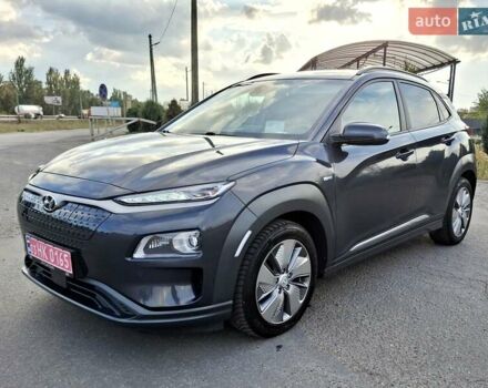 Серый Хендай Kona, объемом двигателя 0 л и пробегом 108 тыс. км за 18600 $, фото 1 на Automoto.ua
