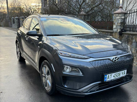 Серый Хендай Kona, объемом двигателя 0 л и пробегом 23 тыс. км за 16900 $, фото 1 на Automoto.ua