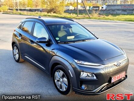 Хендай Kona 2020 в Днепре (Днепропетровске) на Automoto.ua Серый Хендай Kona, объемом двигателя 0.15 л и пробегом 93 тыс. км за 17300 $, фото 1 на Automoto.ua