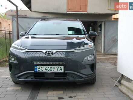 Хендай Kona 2020 в Дрогобыче на Automoto.ua Серый Хендай Kona, объемом двигателя 0 л и пробегом 104 тыс. км за 20540 $, фото 1 на Automoto.ua
