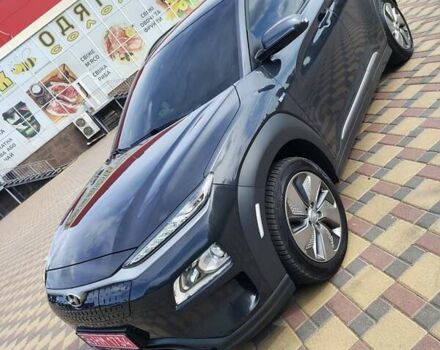 Сірий Хендай Kona, об'ємом двигуна 0 л та пробігом 136 тис. км за 17200 $, фото 1 на Automoto.ua