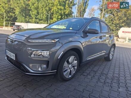 Хендай Kona 2020 в Виннице на Automoto.ua Серый Хендай Kona, объемом двигателя 0 л и пробегом 51 тыс. км за 16700 $, фото 1 на Automoto.ua