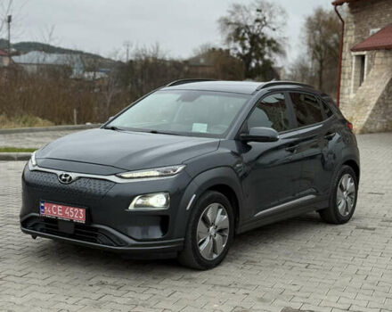 Сірий Хендай Kona, об'ємом двигуна 0 л та пробігом 98 тис. км за 17900 $, фото 1 на Automoto.ua