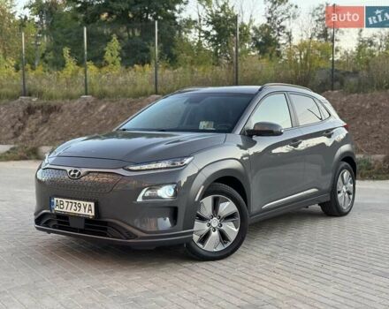 Серый Хендай Kona, объемом двигателя 0 л и пробегом 124 тыс. км за 18499 $, фото 1 на Automoto.ua