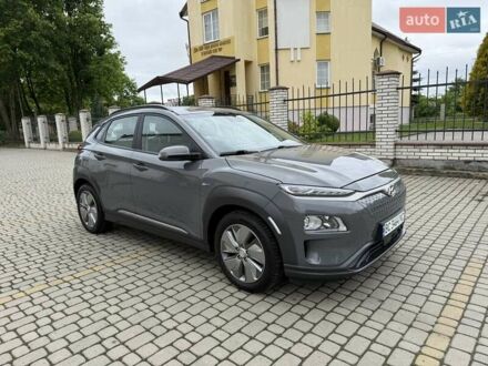 Серый Хендай Kona, объемом двигателя 0 л и пробегом 68 тыс. км за 17500 $, фото 1 на Automoto.ua