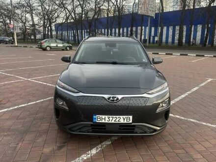 Серый Хендай Kona, объемом двигателя 0 л и пробегом 95 тыс. км за 17000 $, фото 1 на Automoto.ua