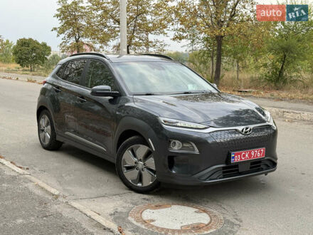 Серый Хендай Kona, объемом двигателя 0 л и пробегом 108 тыс. км за 18700 $, фото 1 на Automoto.ua