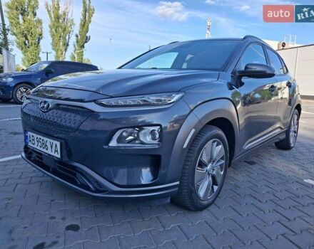 Серый Хендай Kona, объемом двигателя 0 л и пробегом 46 тыс. км за 16500 $, фото 1 на Automoto.ua